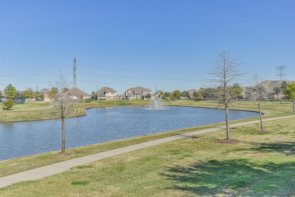 9135 Monarch Field Lane, Cypress, Texas image 33