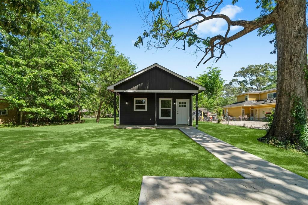811 Denison Avenue, Cleveland, Texas image 1