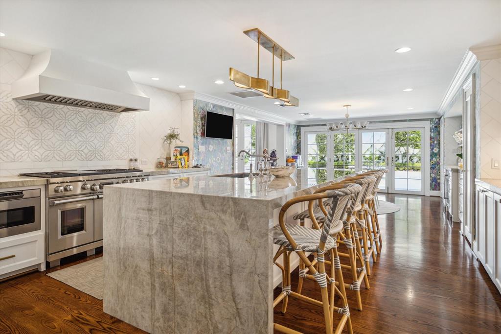 2411 River Oaks Boulevard, Houston, Texas image 14