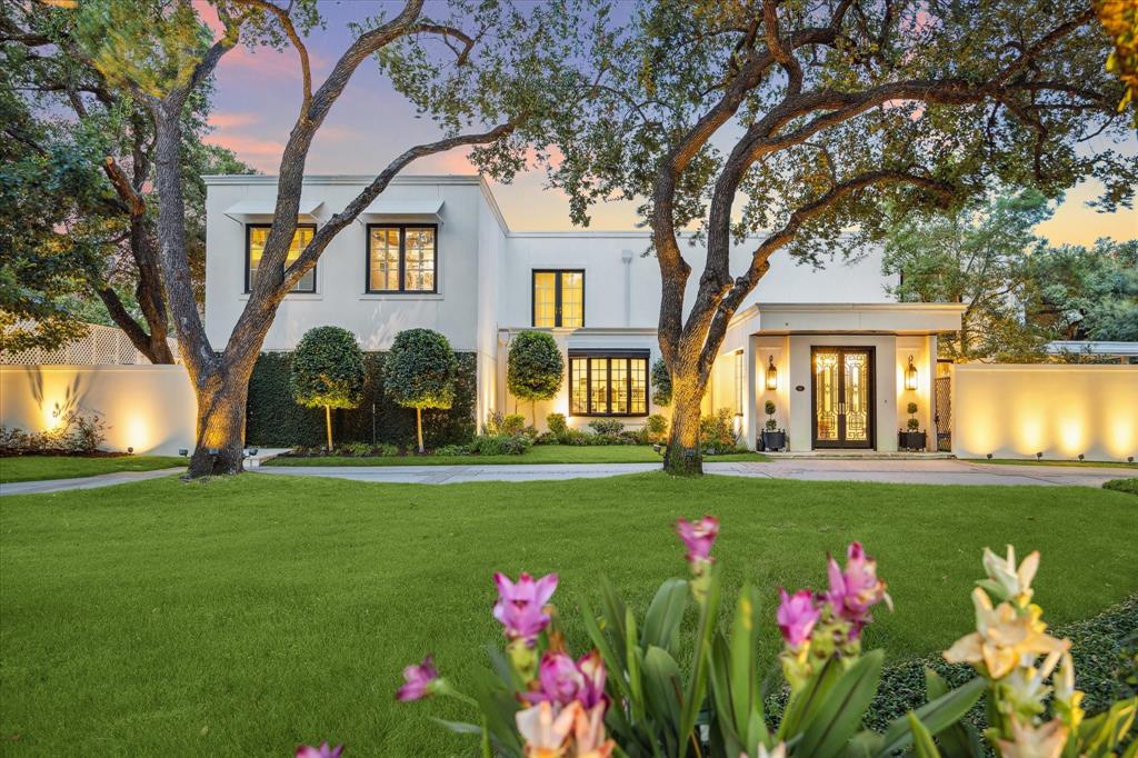 2411 River Oaks Boulevard, Houston, Texas image 3