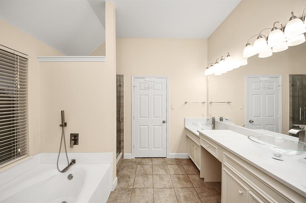 4807 Taylor Lake Court, Richmond, Texas image 18