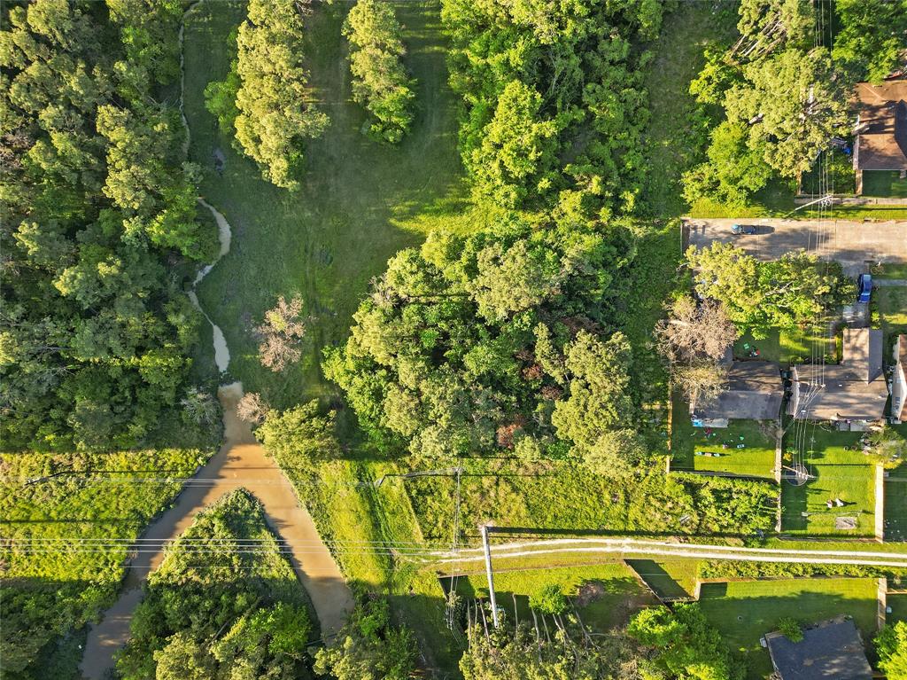 Moonshadows Drive, Humble, Texas image 11