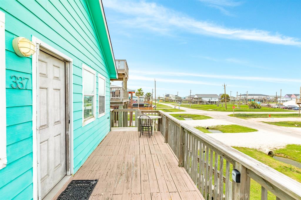 337 Thunder Road, Surfside Beach, Texas image 9