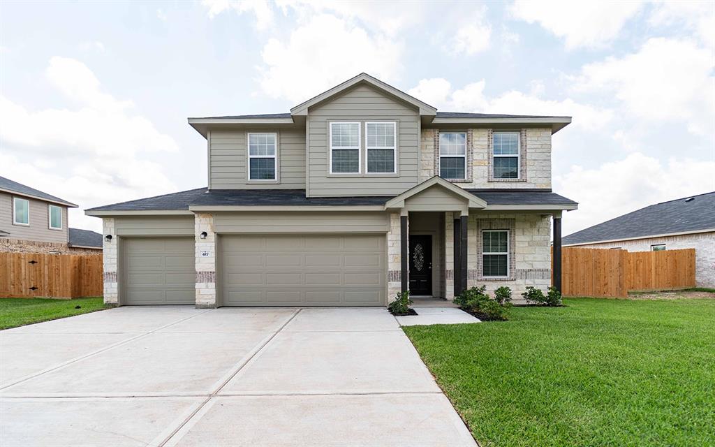 417 Twin Lakes Boulevard, West Columbia, Texas image 1