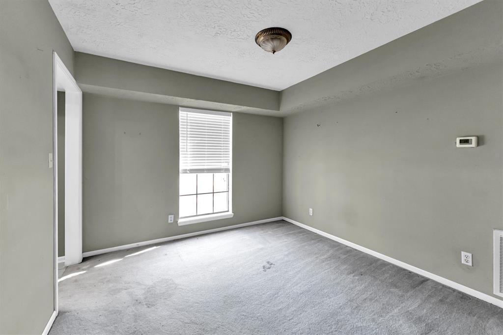 128 Royal Oaks Street, Huntsville, Texas image 6