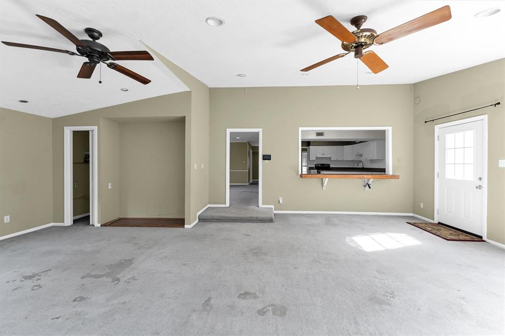 128 Royal Oaks Street, Huntsville, Texas image 20