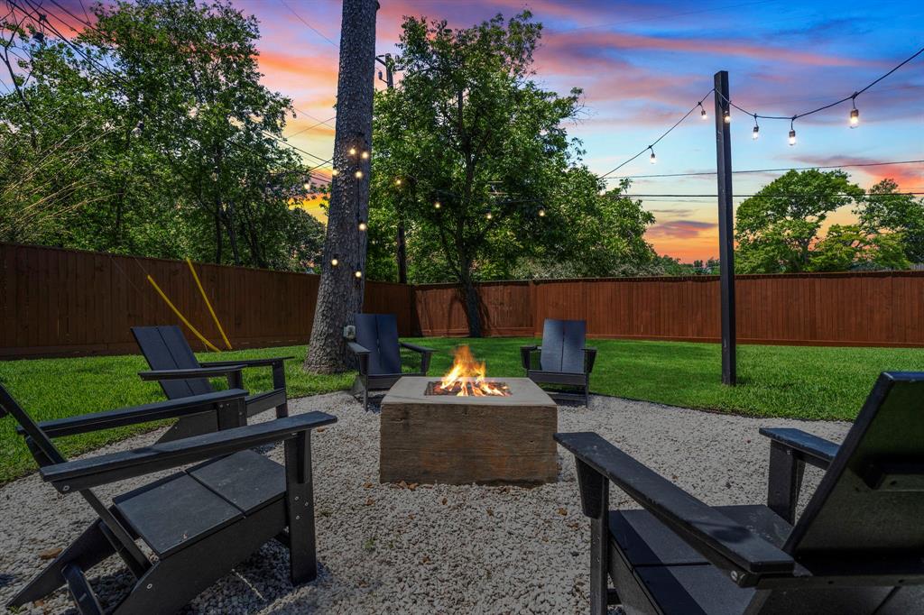 8537 Panatella Drive, Houston, Texas image 5