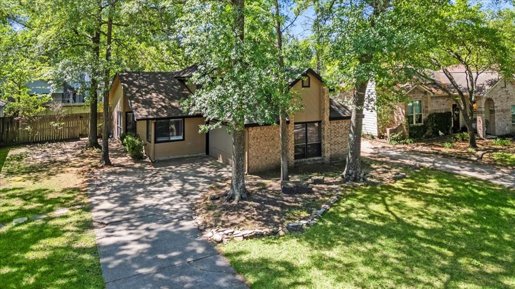 1914 Invermere Drive, Spring, Texas image 3