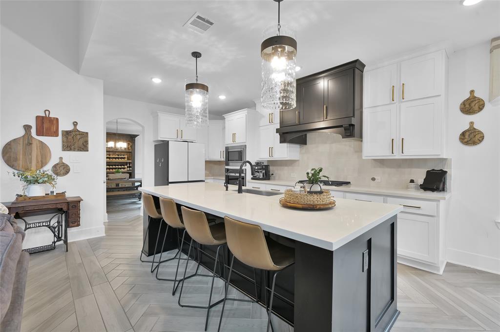 1145 Lake House Drive, Conroe, Texas image 1