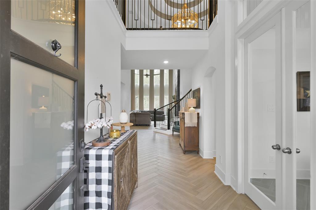 property-search 4 1145 Lake House Drive