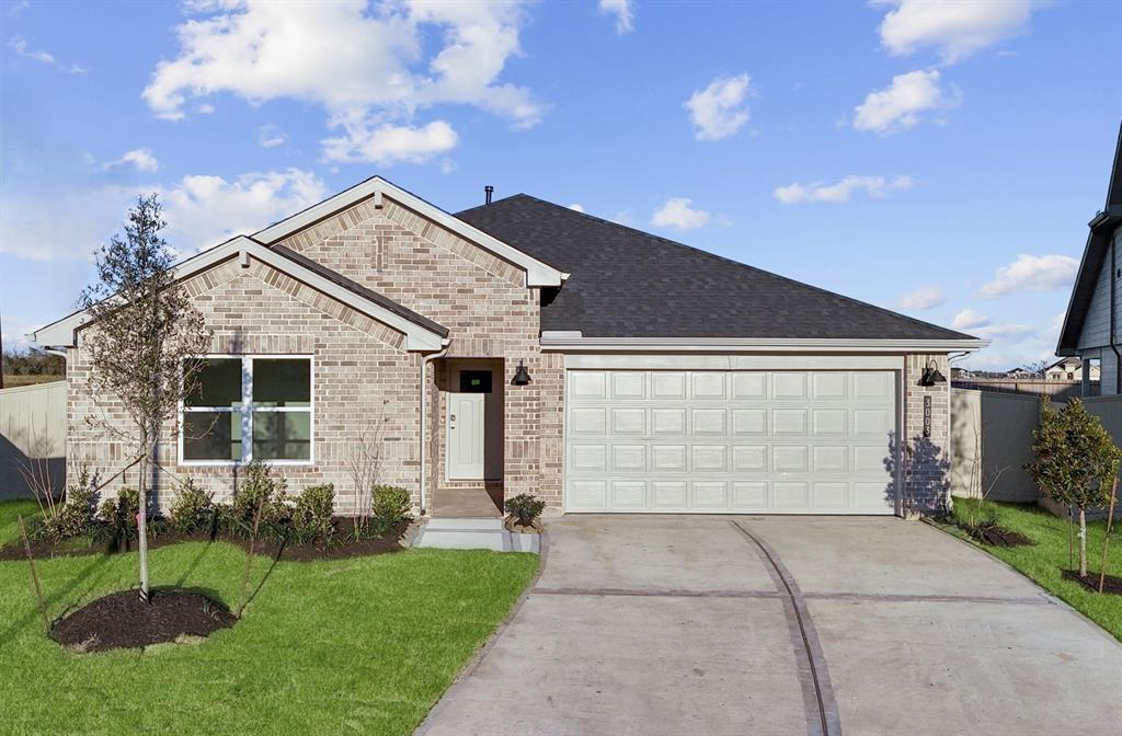 4008 Silver Falls Lane, League City, Texas image 1