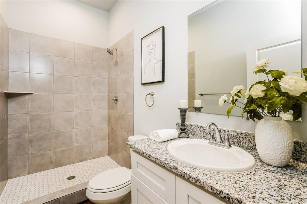 4939 Dalhart Drive, Spring, Texas image 10