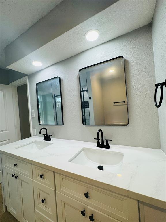 12054 Green Glade Drive, Houston, Texas image 13