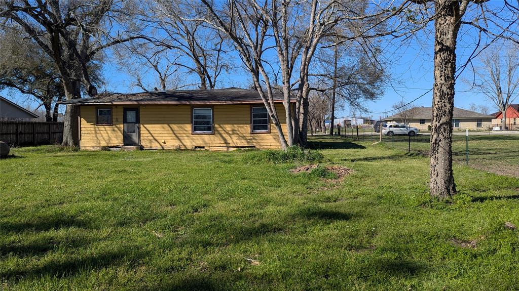 4531 11th Street, Brookshire, Texas image 2