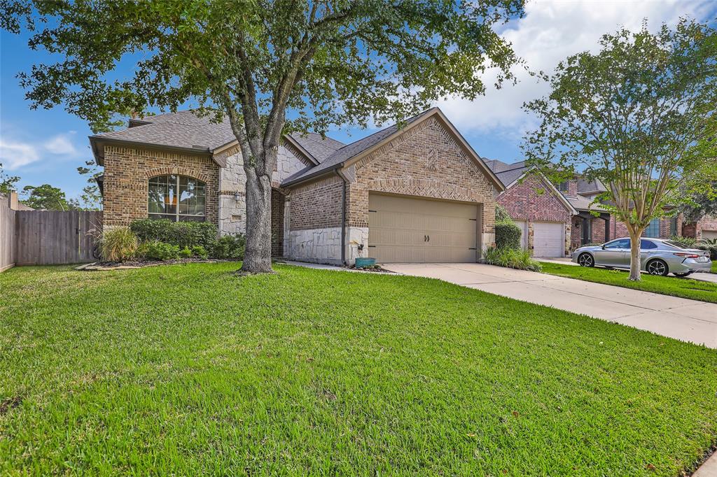 17034 Tallgrass Prairie Lane, Humble, Texas image 3