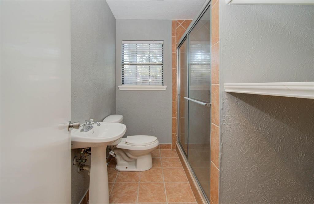 1921 Ojeman Road, Houston, Texas image 7