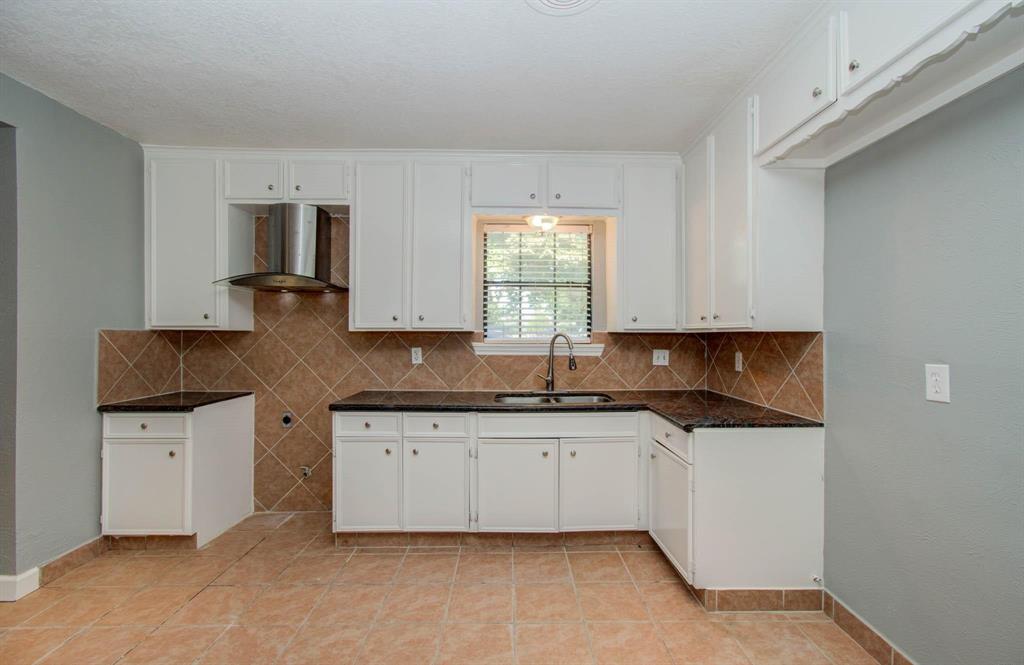 1921 Ojeman Road, Houston, Texas image 12