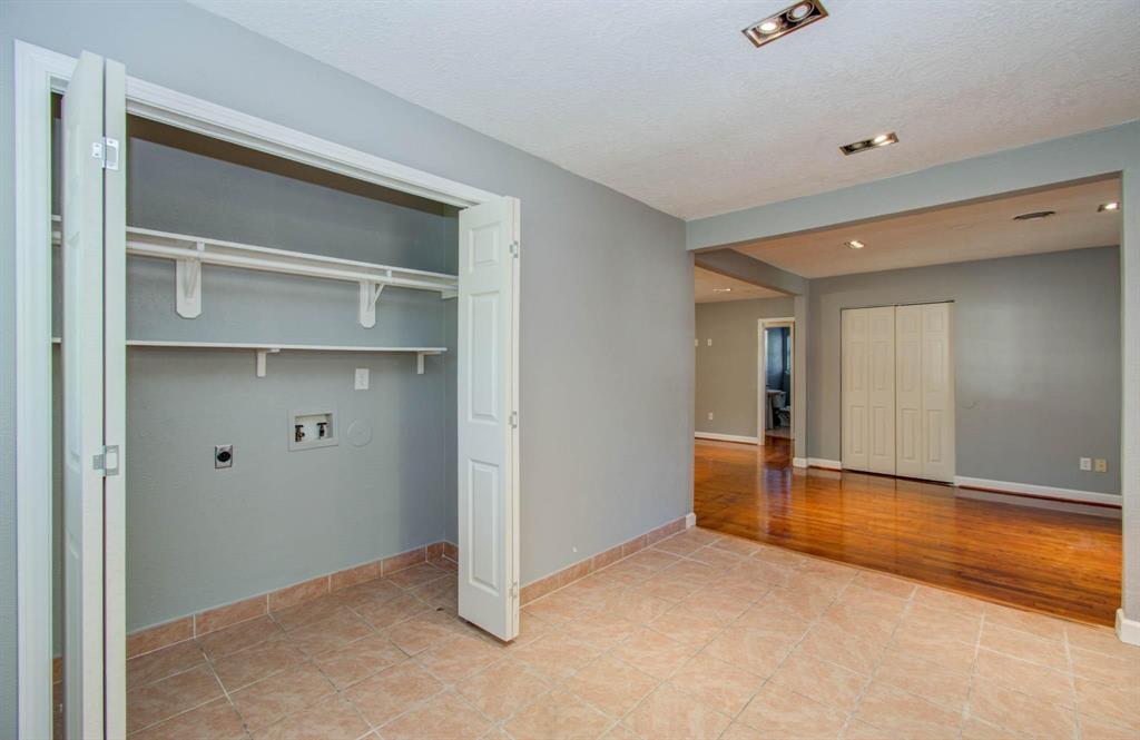 1921 Ojeman Road, Houston, Texas image 9
