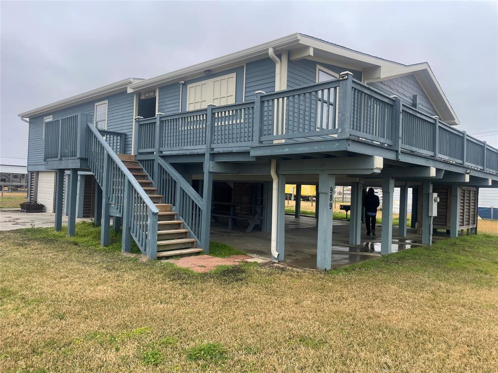 989 Alberdie Drive, Crystal Beach, Texas image 3