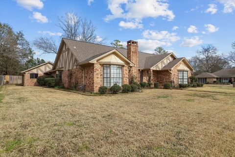 A home in Lufkin