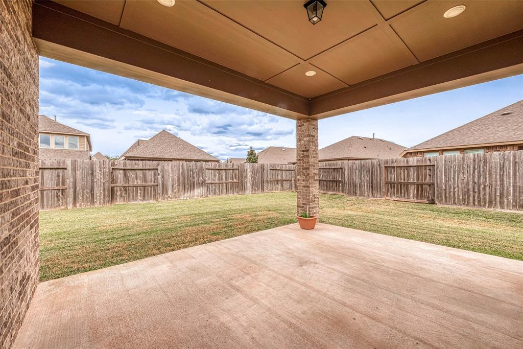 8107 Silverspot Lane, Missouri City, Texas image 46