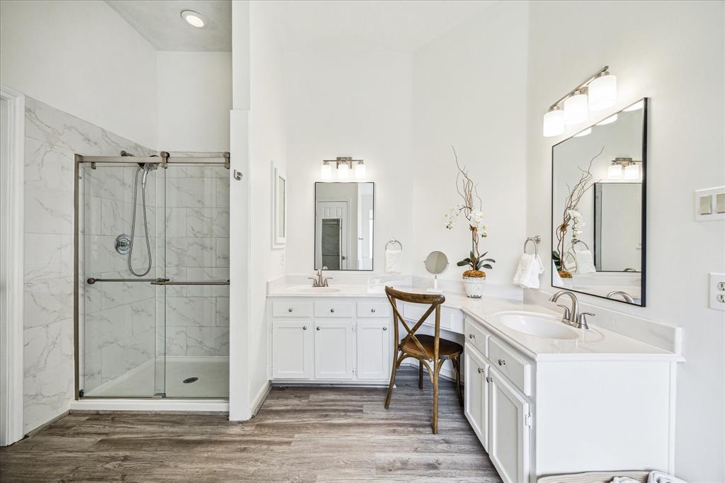1318 N Gabriel River Circle, Sugar Land, Texas image 20