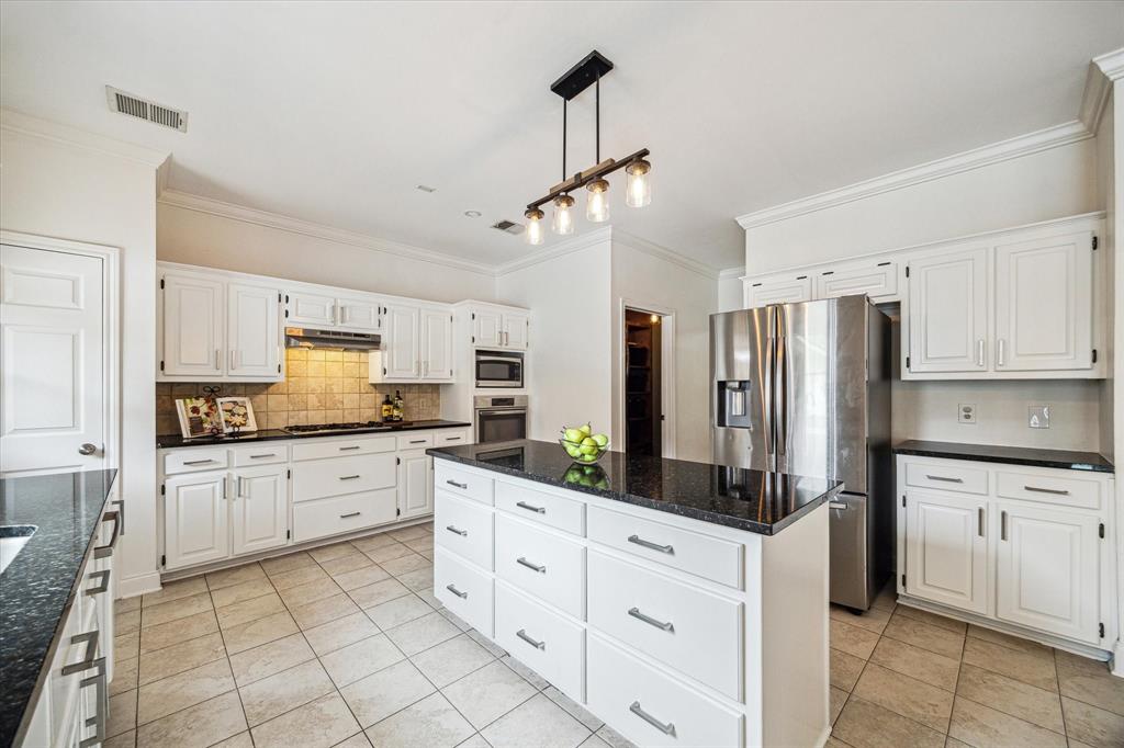 1318 N Gabriel River Circle, Sugar Land, Texas image 15