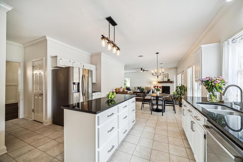 1318 N Gabriel River Circle, Sugar Land, Texas image 16
