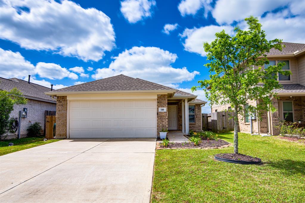 116 Austin Road, Angleton, Texas image 1