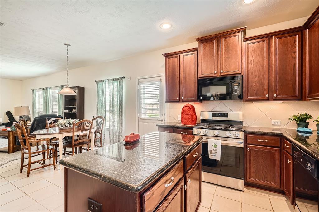 3123 Clover Trace Drive, Spring, Texas image 10