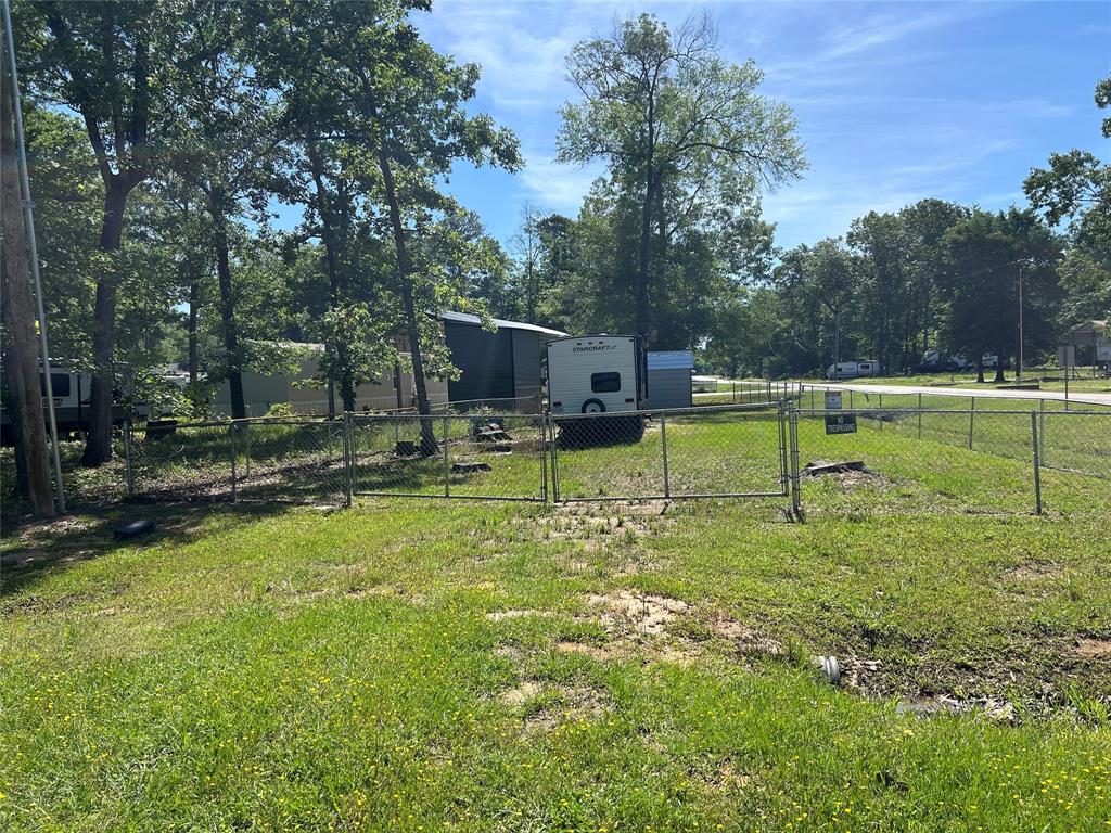 411 Woodland Shores, Point Blank, Texas image 4