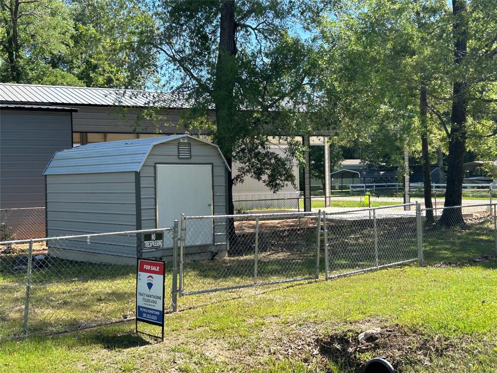 411 Woodland Shores, Point Blank, Texas image 2