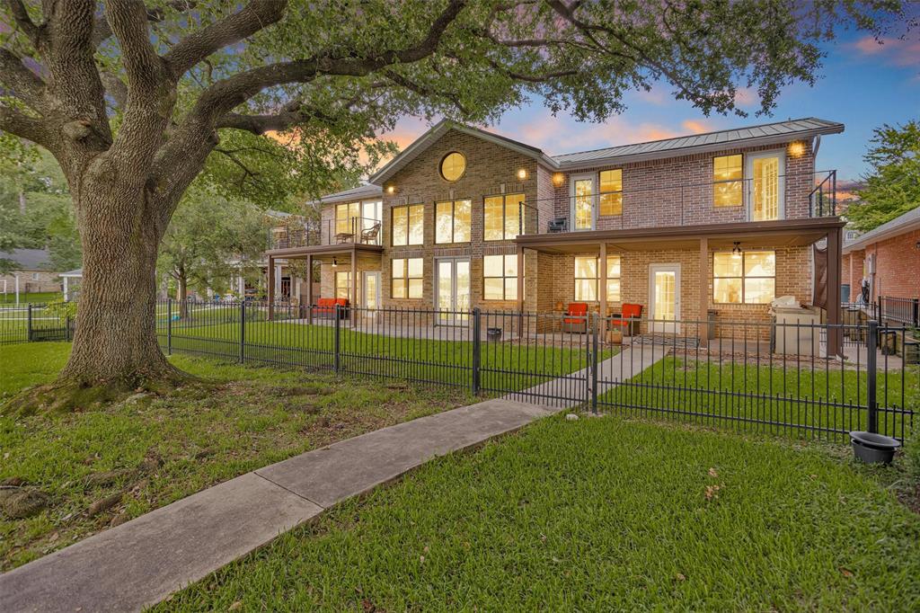 14096 Lakepoint Drive