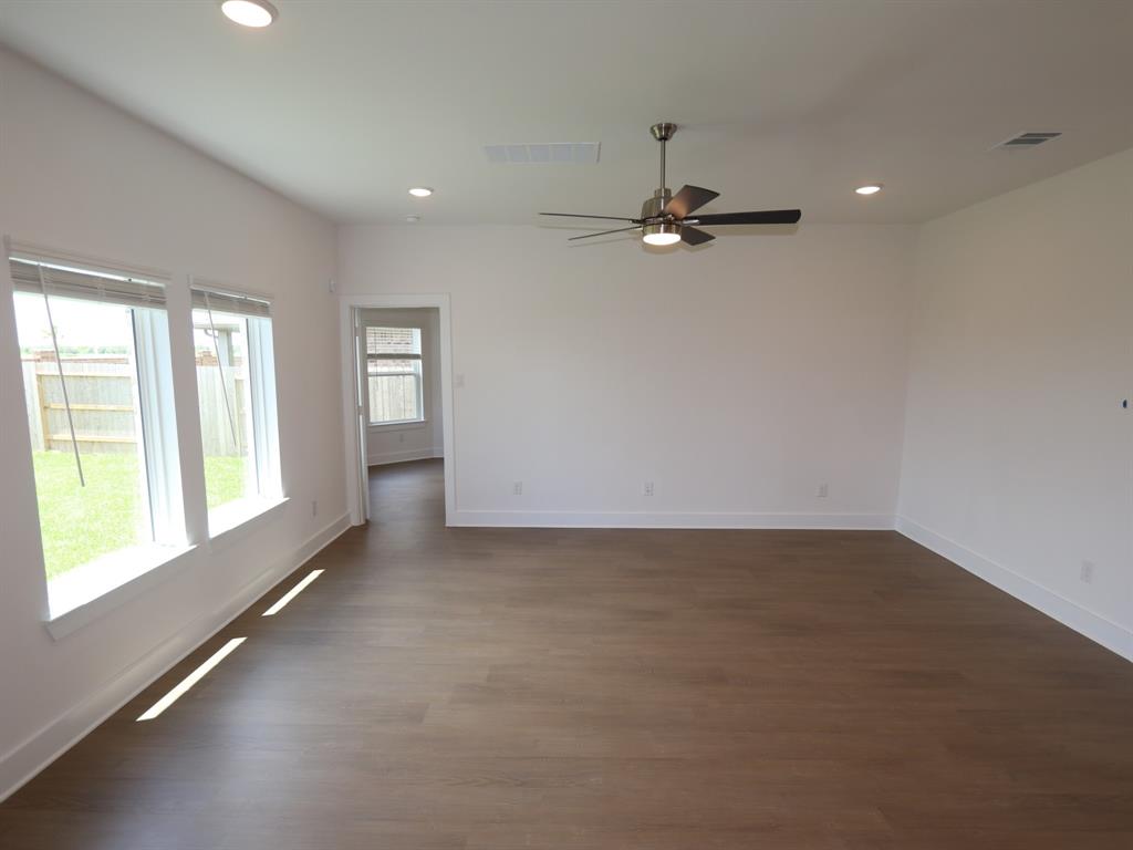 3501 Moraine Lake Drive, Santa Fe, Texas image 15