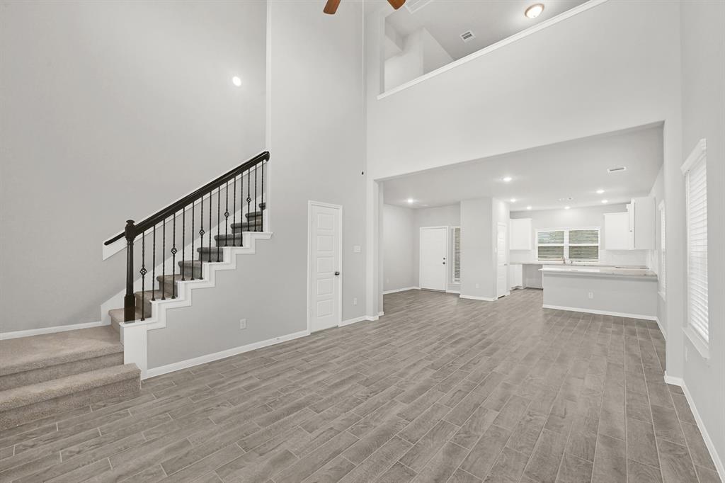 2134 Sanders Brook Drive, Baytown, Texas image 7