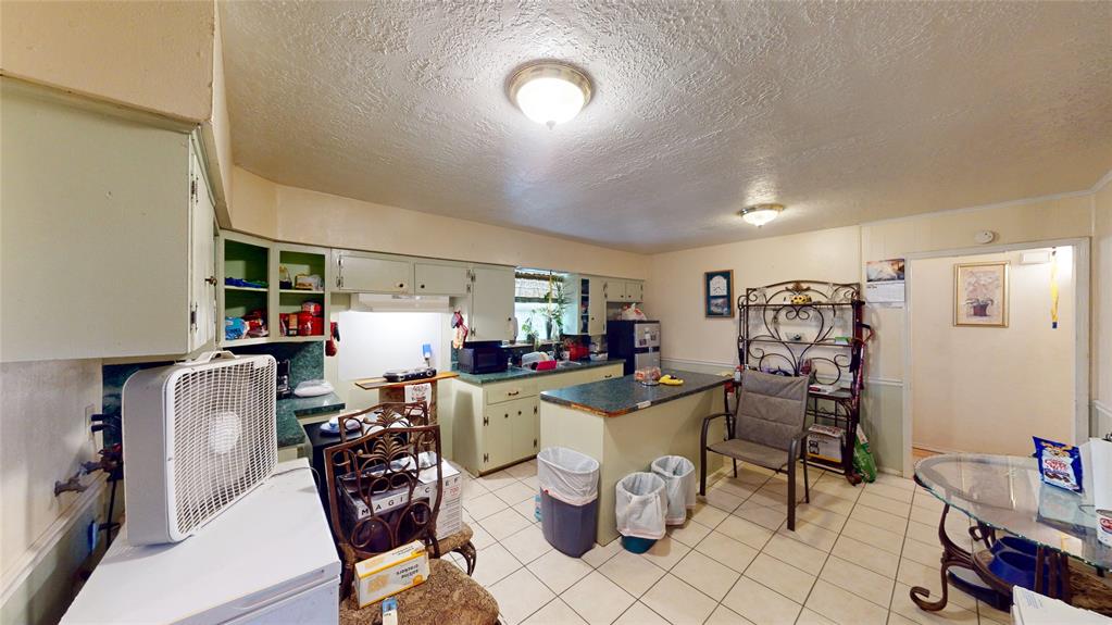 6130 Hartwick Road, Houston, Texas image 5