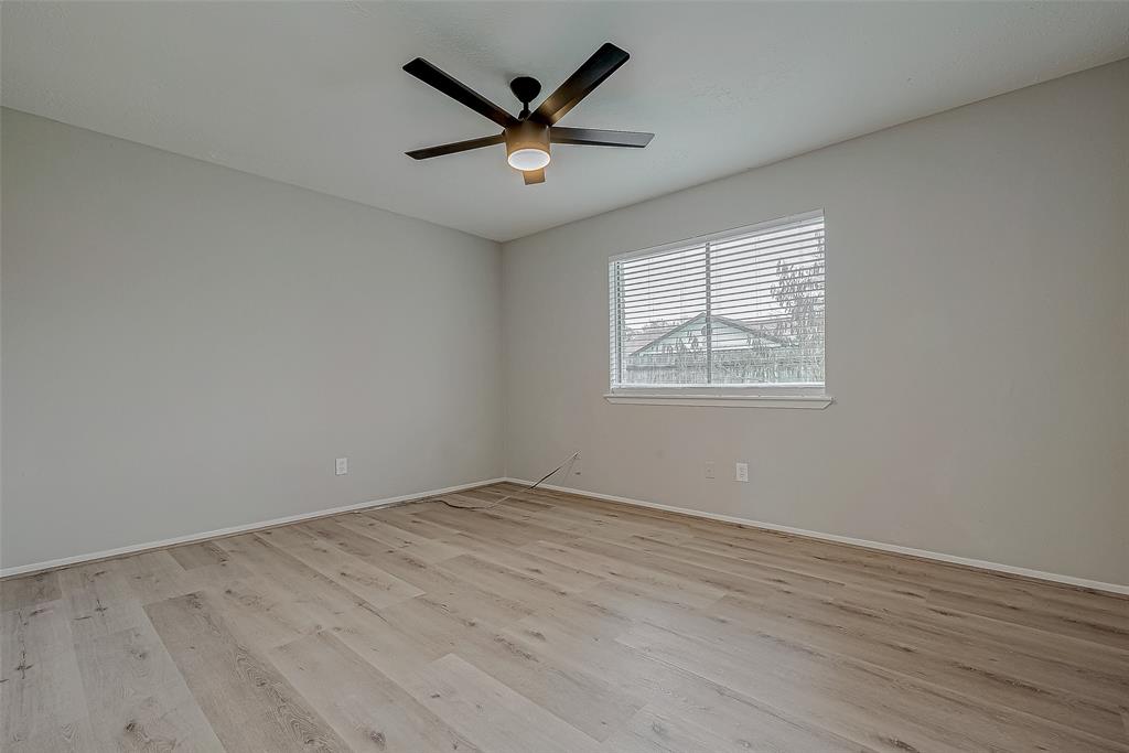 7546 Bubbling Spring Lane, Houston, Texas image 21