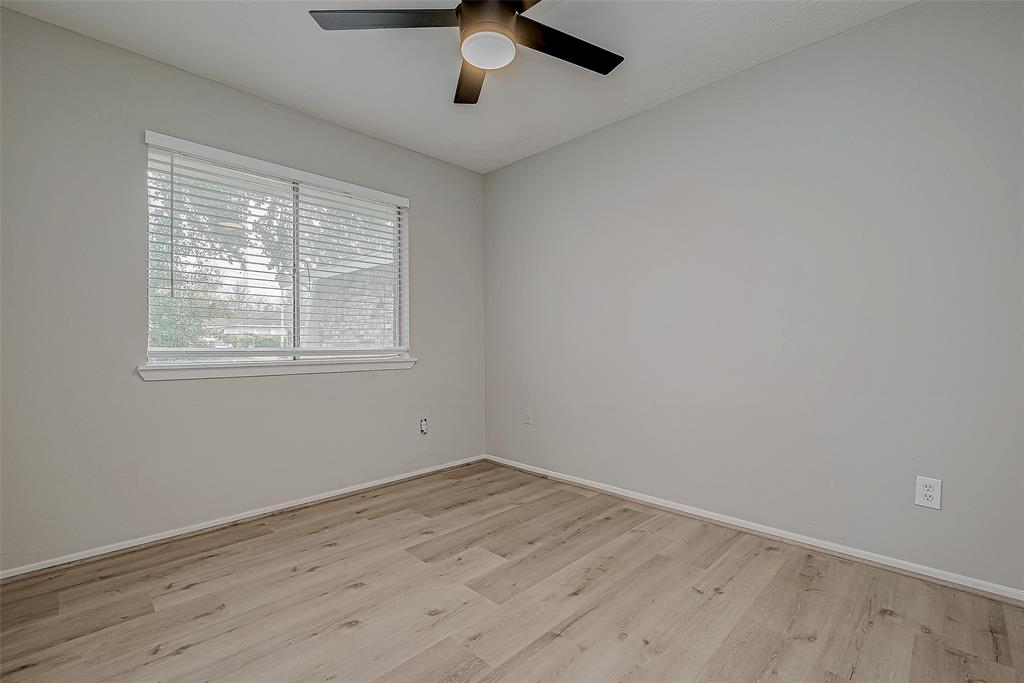 7546 Bubbling Spring Lane, Houston, Texas image 18