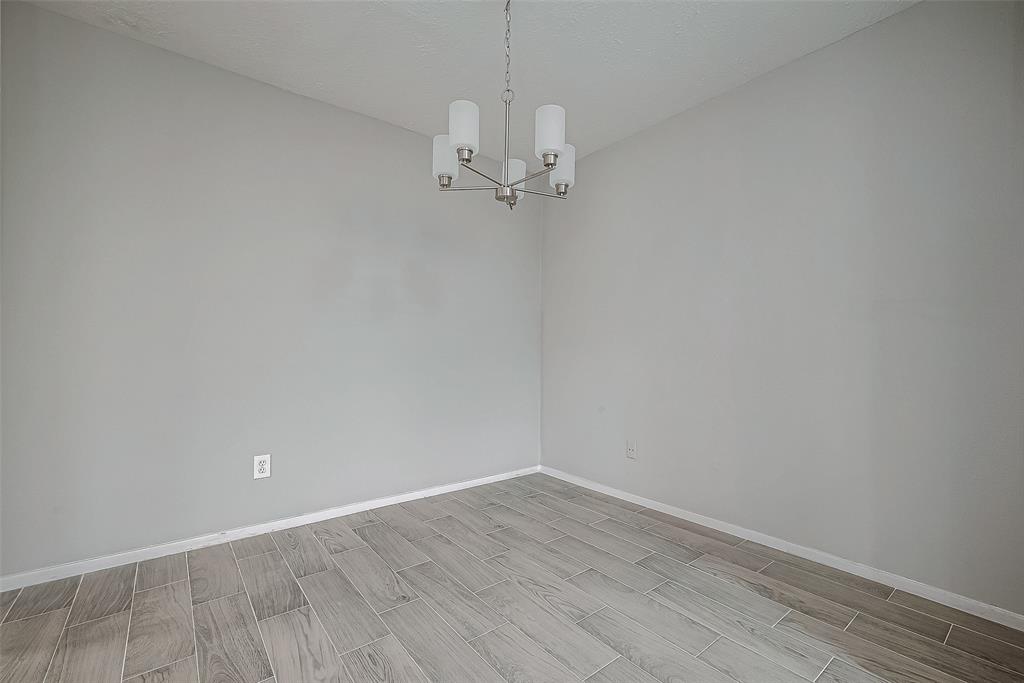 7546 Bubbling Spring Lane, Houston, Texas image 12