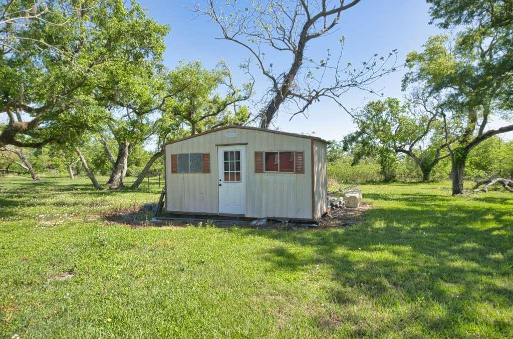 5084 Fm 2611 Road, Brazoria, Texas image 4