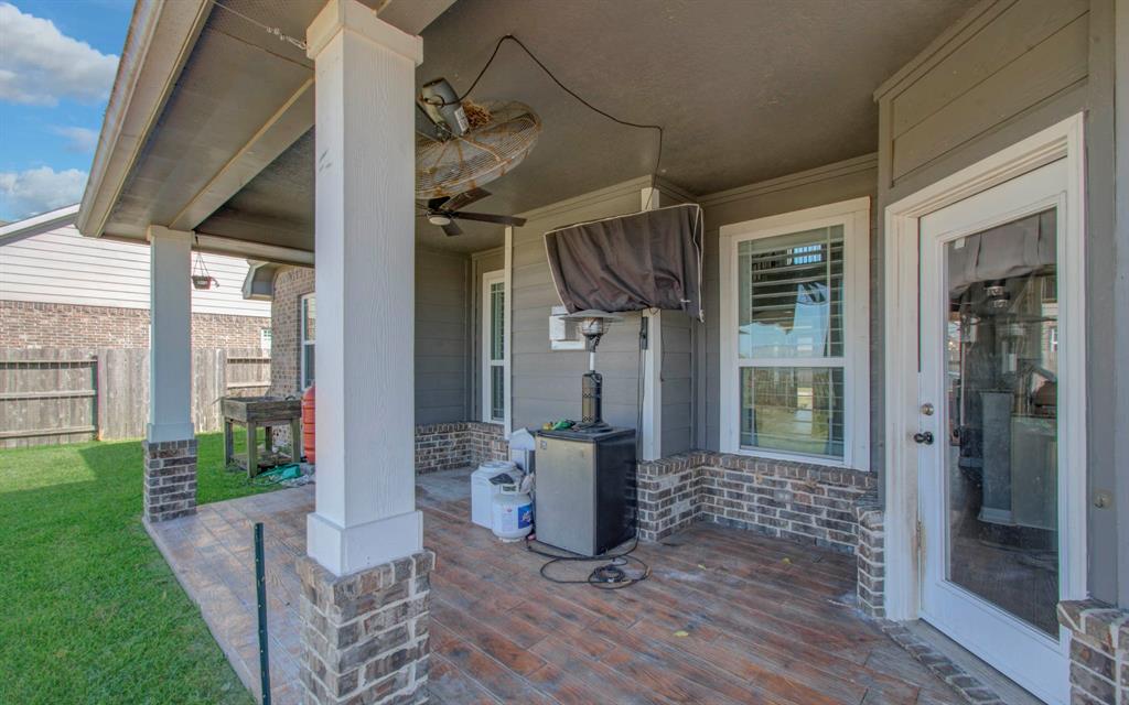 13931 Belmont Circle, Mont Belvieu, Texas image 45