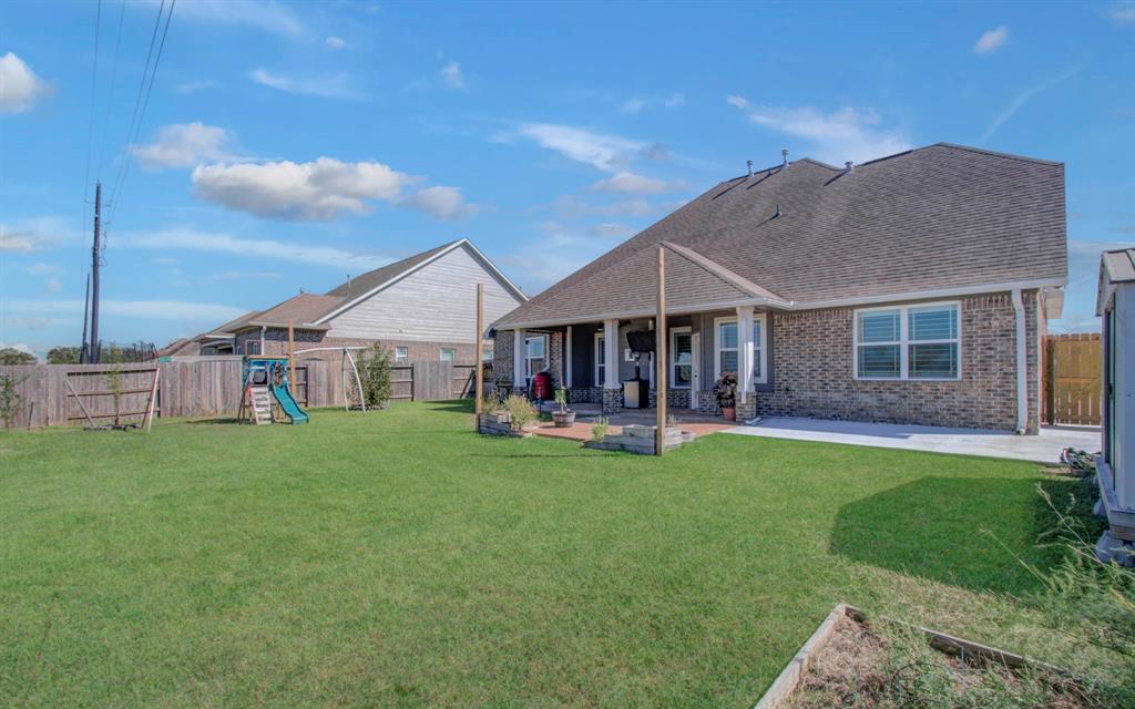 13931 Belmont Circle, Mont Belvieu, Texas image 46