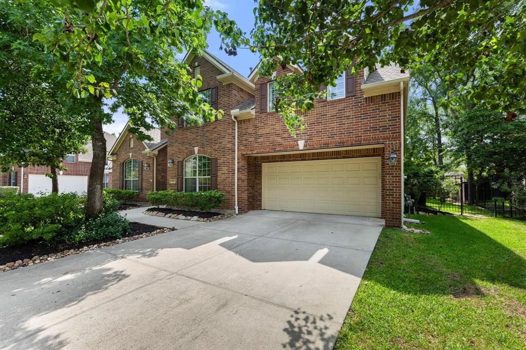 95 W Hullwood Circle