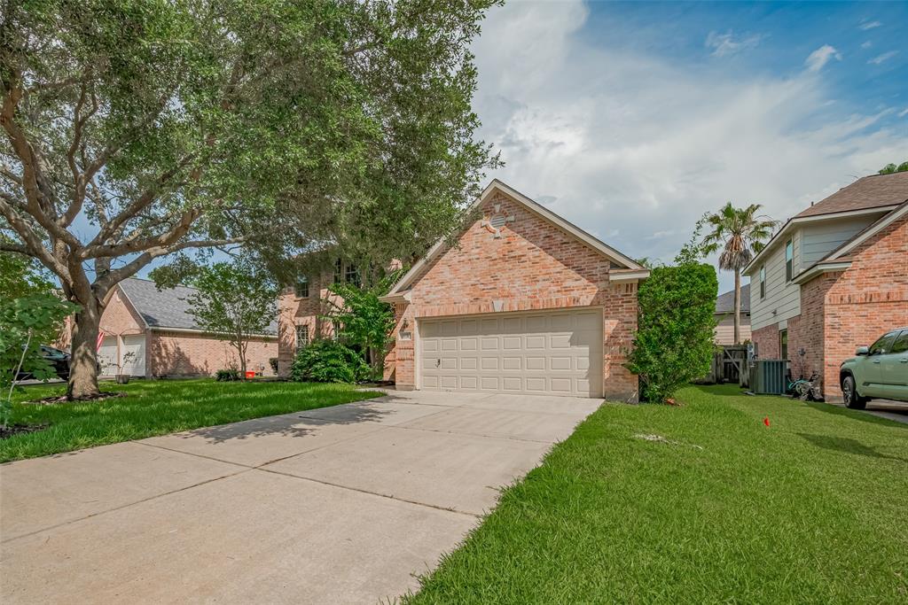 619 Bending Bough Dr