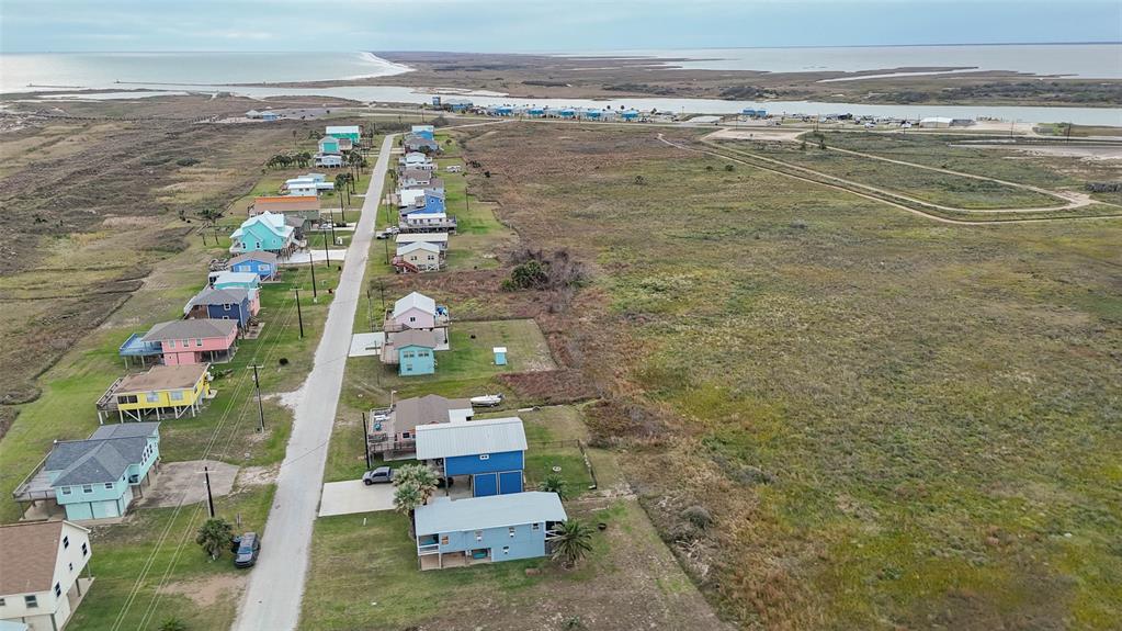 385 Beachfront Drive, Matagorda, Texas image 10