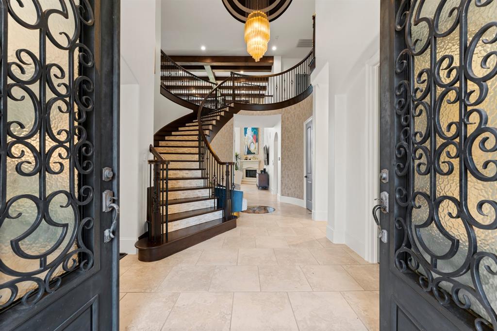 5006 Water View Bend