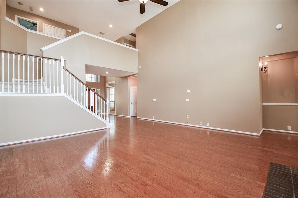 2602 Sunday House Court, Pearland, Texas image 7