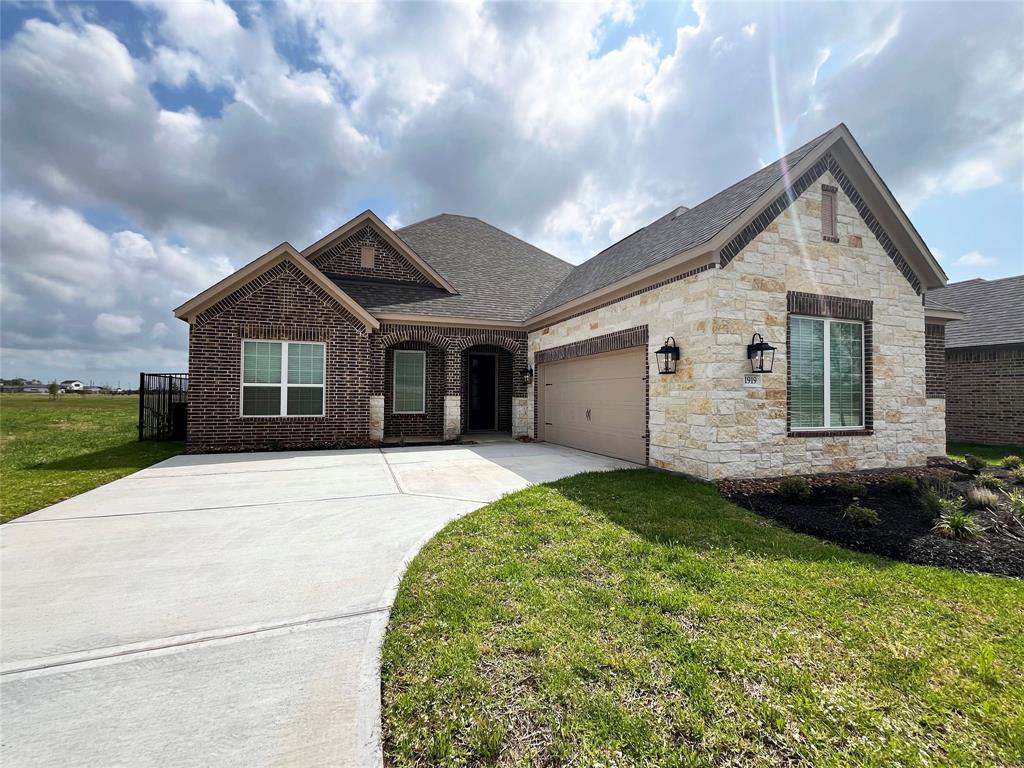 property-search 1 1919 Tioga View Drive