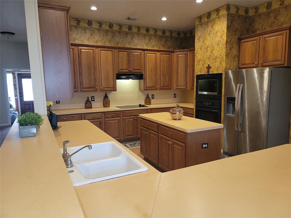 3501 Carson Court, Pearland, Texas image 11