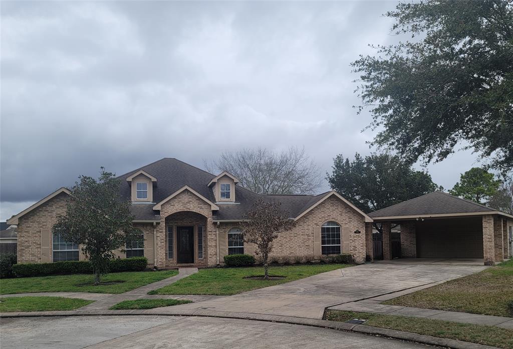 3501 Carson Court, Pearland, Texas image 2